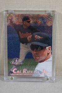 lot 21 image: 1997 Flair Showcase Cal Ripken Jr Row 0 Seat 8