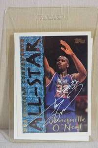 lot 43 image: Hand Signed Topps Shaquille ONeal Card - COA