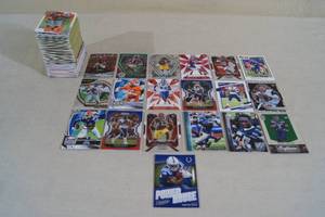 lot 92 image: Football Cards - Bateman, Lawrence, Fields, Pitts