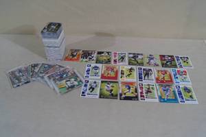 lot 96 image: Football Cards - 90s to Modern, Thielen, Henry, Metcalf