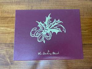 lot 9 image: 8 Danbury Mint Angel Ornaments in Box