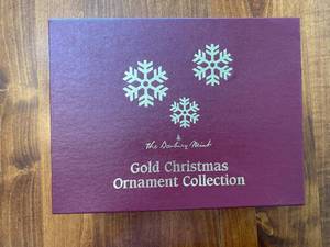 lot 10 image: 8 Danbury Mint Angel Ornaments in Box