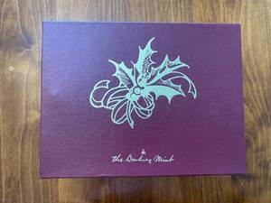 lot 11 image: 8 Danbury Mint Angel Ornaments in Box