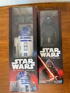 lot 23 image: R2D2 & Kylo Ren Action Figures