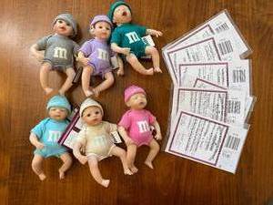 lot 26 image: 6 Ashton-Drake M&Ms Baby Dolls