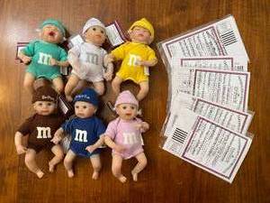lot 33 image: 6 Ashton-Drake M&Ms Baby Dolls