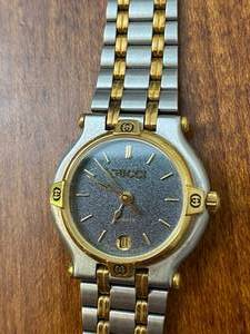 lot 37 image: Genuine Gucci Watch