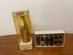 lot 52 image: Coca-Cola Lot