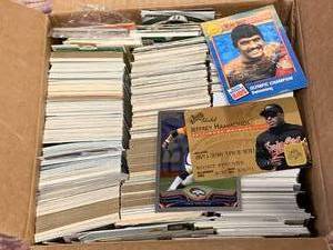 Box of 1800 Multisports Cards