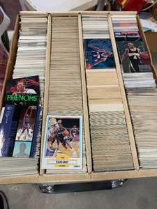 3000 Vintage 1990 Basketball Cards