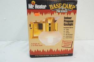 lot 98 image: propane gas light