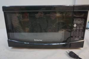 lot 170 image: microwave