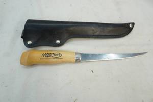 lot 188 image: fillet knife