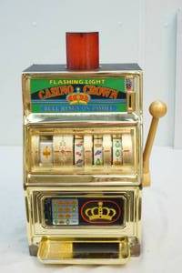 lot 13 image: Table Top Slot Machine