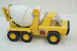lot 20 image: Buddy L ruff N Tuff Truck