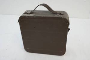 lot 22 image: Military Ammo Can