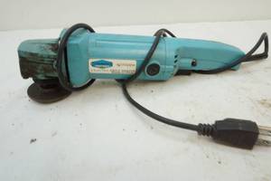 lot 46 image: Angle grinder