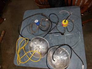 2 Water Tank De-Icers, 2 Heat Lamps