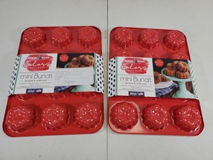 2 New Nordic Ware Mini Bundt Muffin and Brownie Pans