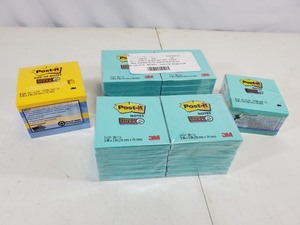 3,090 Post It Notes