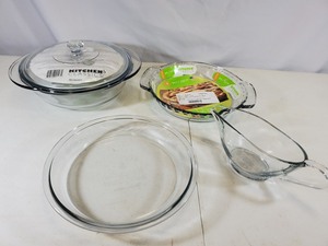 New Kitchen Classics and Anchor Hocking Kitchen Ware