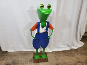 Large Recycled Metal Farmer Frog