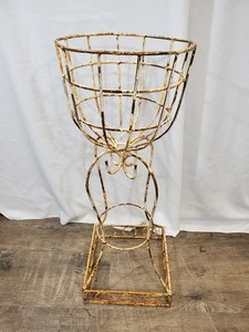 PlanterNew Metal Planter  Vine Trellis