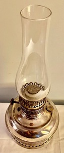lot 89 image: Vintage Oil Lamp