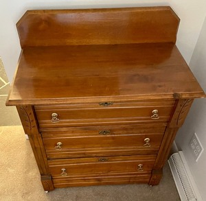 lot 15 image: Antique Four Drawer Cabinet
