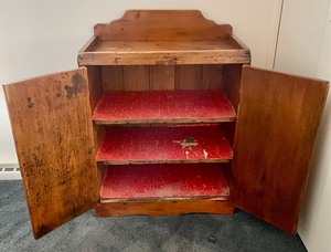 lot 183 image: Vintage Cabinet