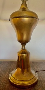 lot 184 image: Beautiful Brass Lamp