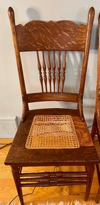 lot 23 image: Variety of Five Vintage Wooden Chairs