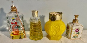 lot 226 image: Vintage Perfume Bottles