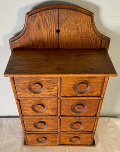 lot 250 image: Vintage Wooden Spice Caddy