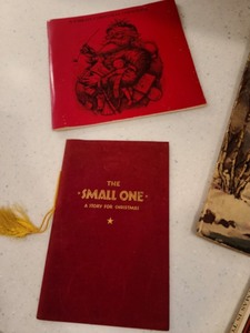 lot 120 image: Vintage Christmas Books