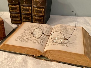 lot 10A image: 1883 Shakespeare Books, Vintage Spectacles and Vintage Metal Desktop Calendar