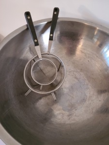 lot 211 image: Mixing Bowls and Strainers