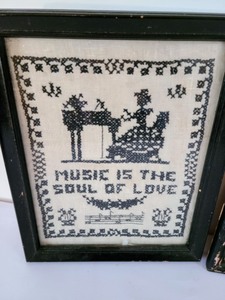 lot 219 image: Vintage Framed Needlepoint Linens