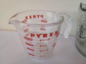 lot 289 image: Measuring Cups