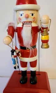 lot 304 image: Nutcracker Music Box