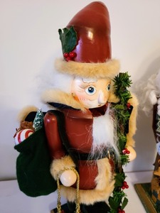 lot 314 image: Wooden Christmas Nutcrackers