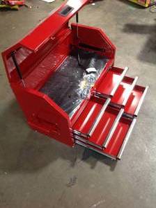 Husky (Brand Rating 4.65) 36 in. 6-Drawer Red Top Slighly Damaged on Bottom Side Tool Chest Customer Returns See Pictures