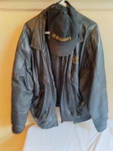 lot 78 image: Vintage Mens Leather Jacket and Hat