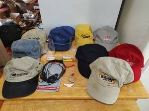 lot 153 image: Collection of Airline Related Items