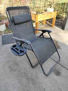 lot 161 image: Two Collapsible Lawn Chairs- One Needs Repair