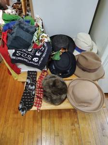 lot 174 image: Collection of Vintage Hats, Scarves, and Ties