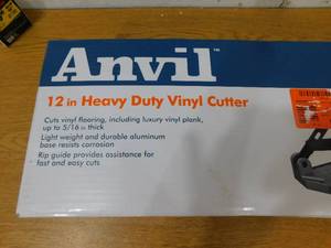 lot 57 image: 12 in. Luxury Vinyl Tile (LVT) Cutter