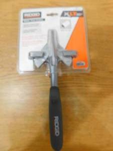 lot 61 image: RIDGID Miter Trim Cutter