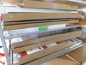 lot 100 image: Assorted Floating Shelf Lot - About 20