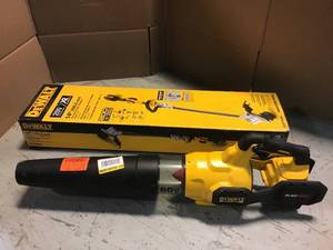 lot 26 image: Lot of assorted Outdoor DEWALT TOOLS - Tools only Customer Returns See Pictures